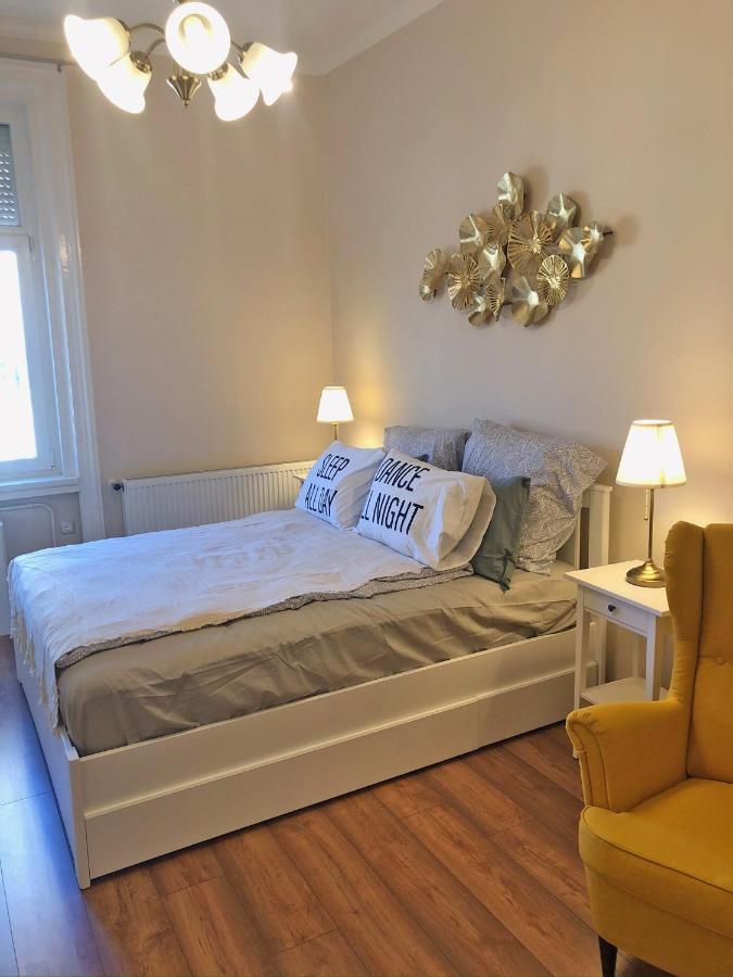 Modern Comfort In Historical บูดาเปสต์ ภายนอก รูปภาพ